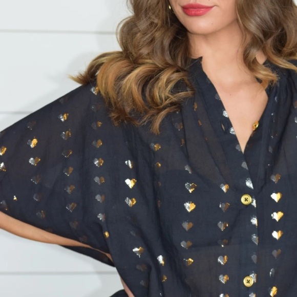 Never A Wallflower Black Heart of Gold Elastic Sleeve Top - Picture 2 of 9